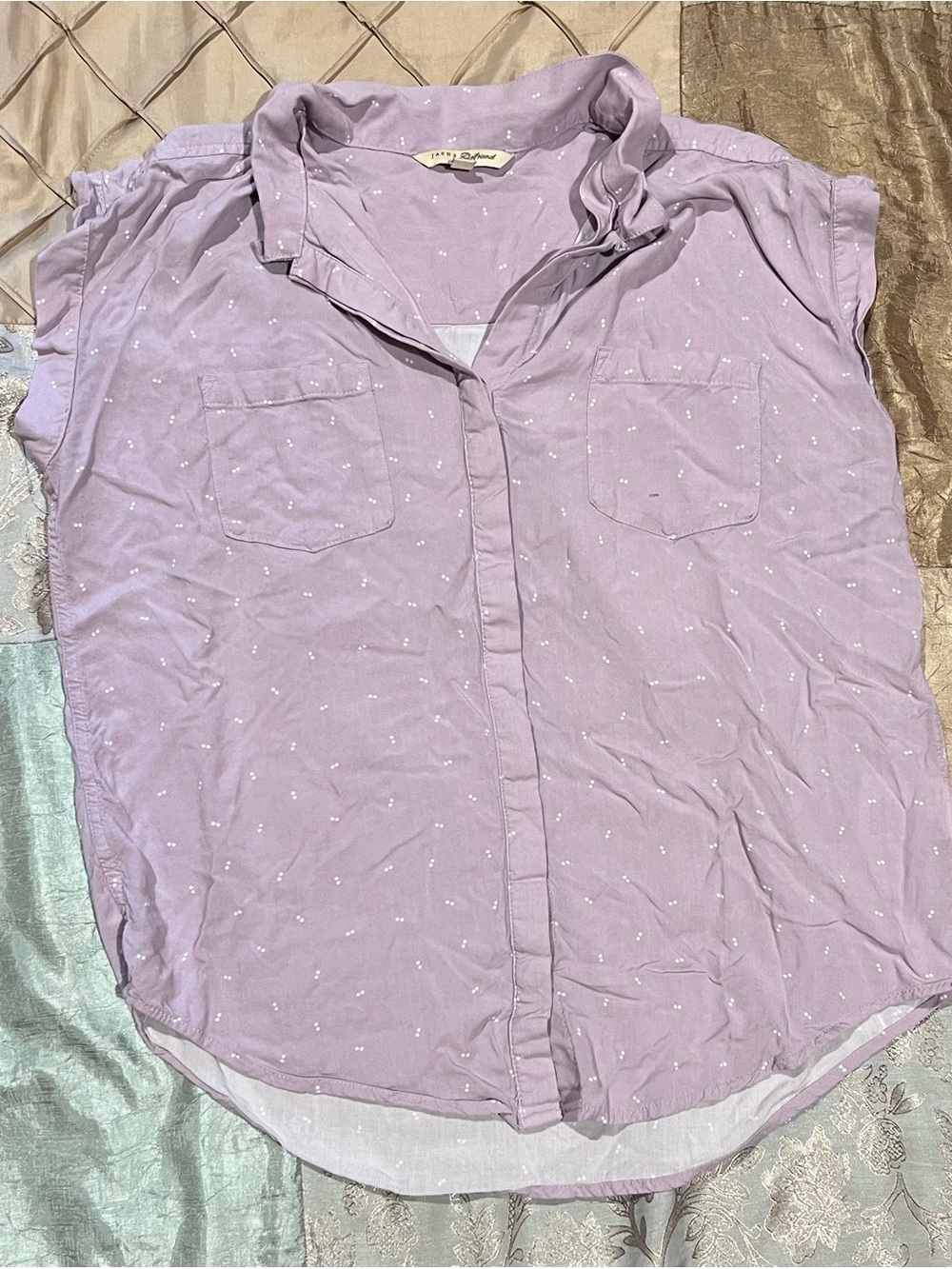 “Jachs Girlfriend” Lavender Sleeveless Button-Down Shirt